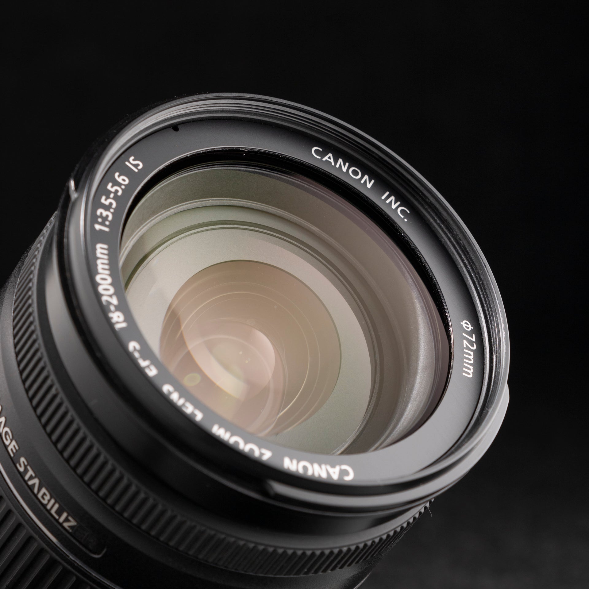 Canon EF-S 18-200mm f3.5-5.6 IS
