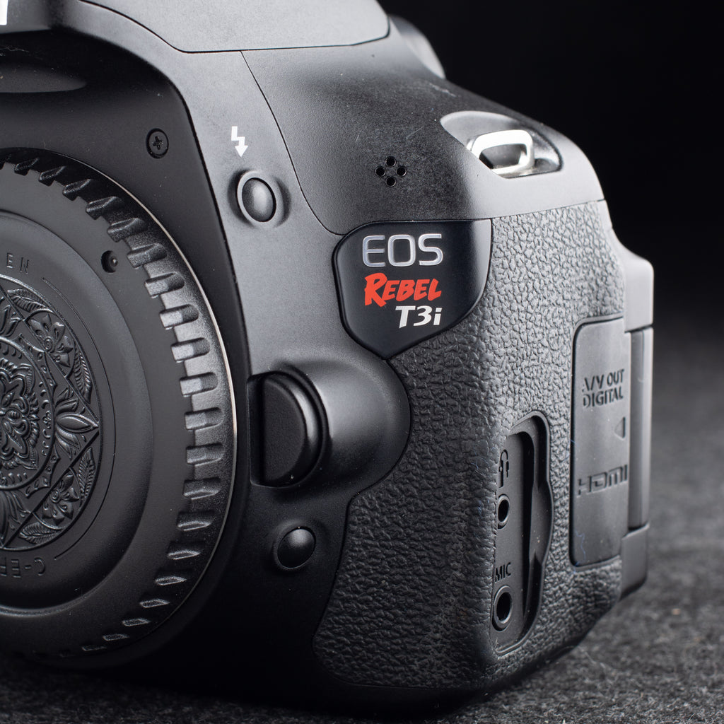 Canon EOS Rebel T3i 18MP