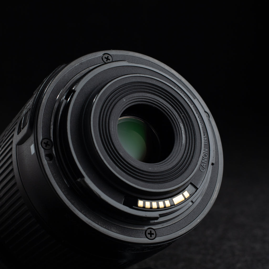 Canon EF-S 18-55mm F4-5.6 IS STM