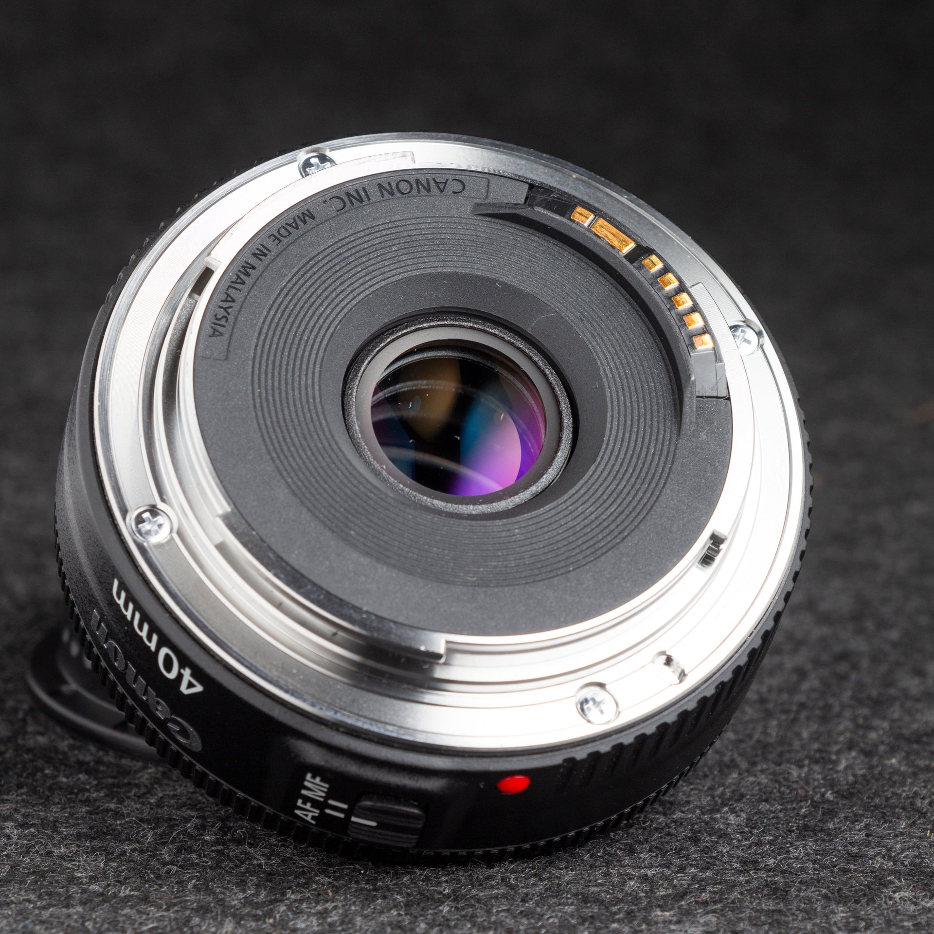 Canon EF 40mm f2.8 STM