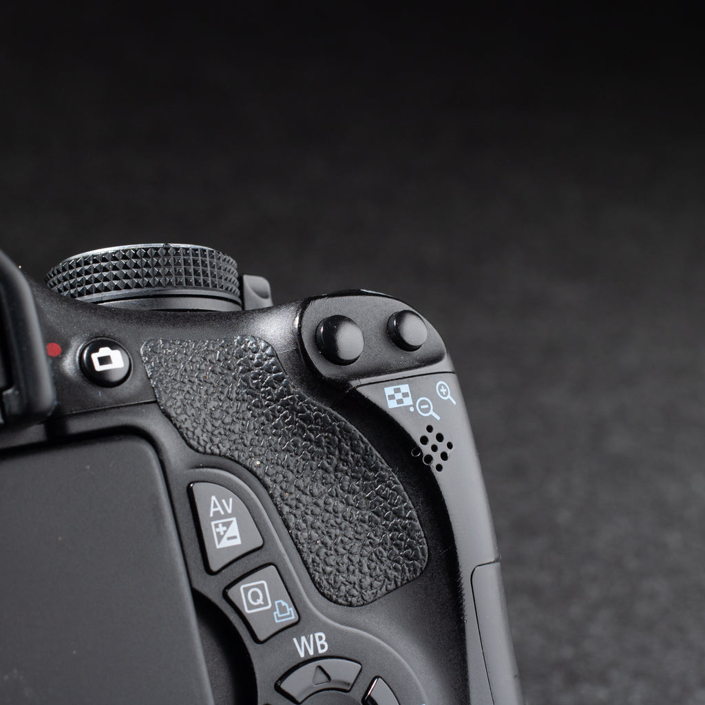 Canon EOS Rebel T3i 18MP