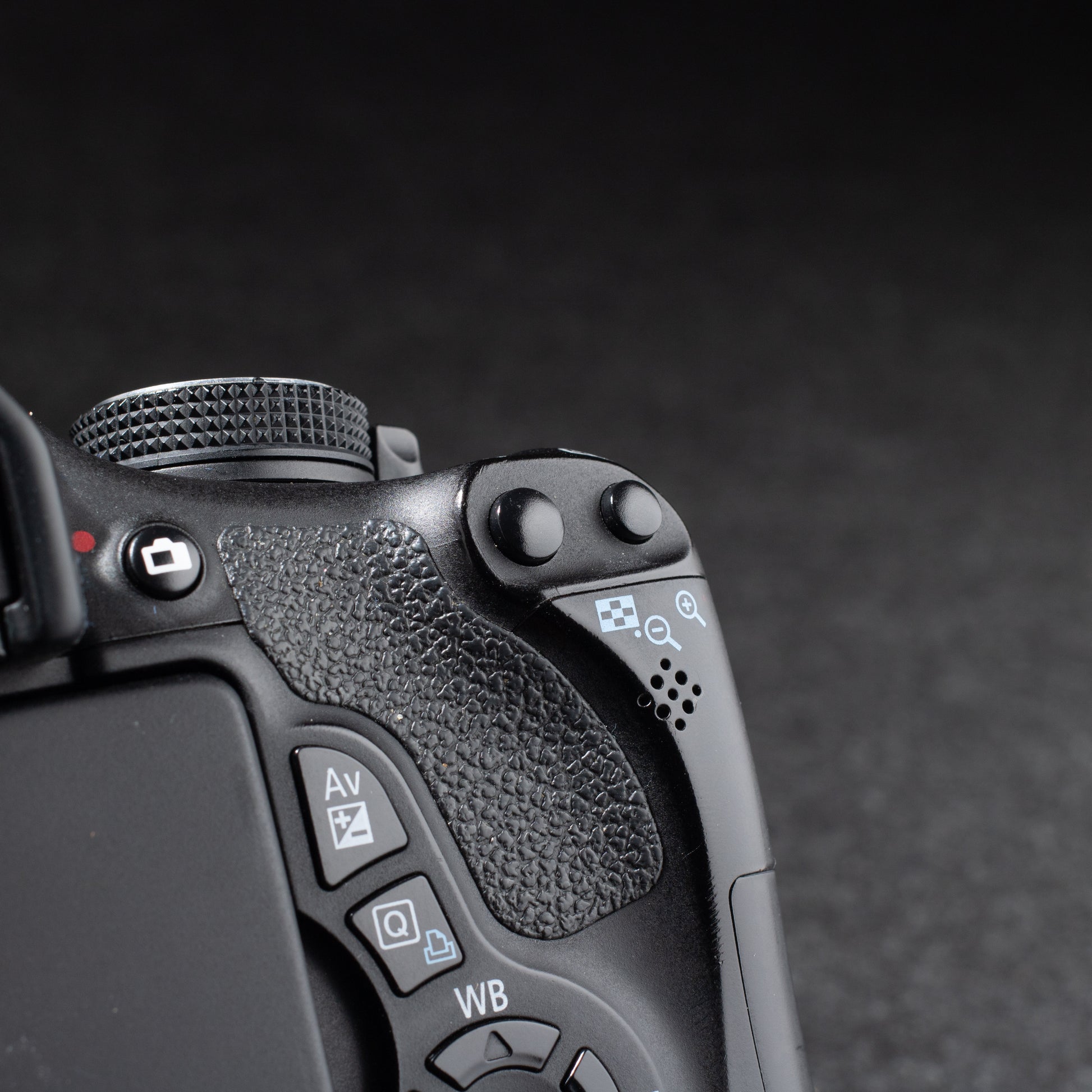 Canon EOS Rebel T3i 18MP