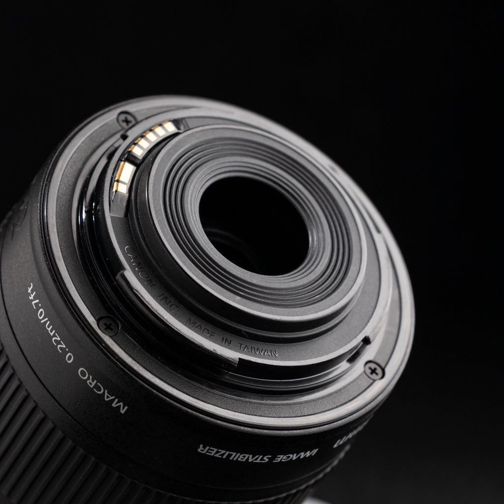 Canon EF-S 10-18mm f4.5-5.6 IS STM