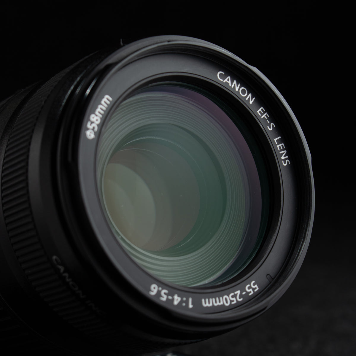 Canon EF-S 55-250mm F4-5.6 IS