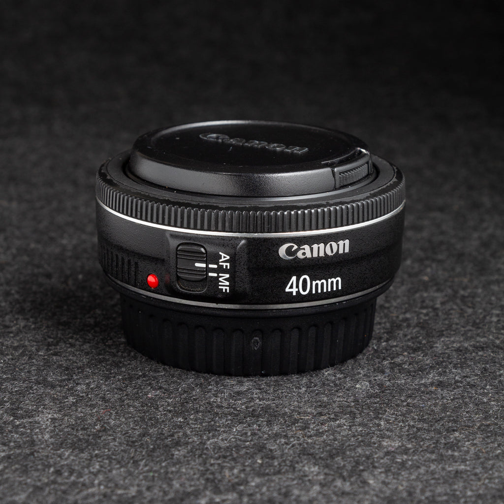 Canon EF 40mm f2.8 STM