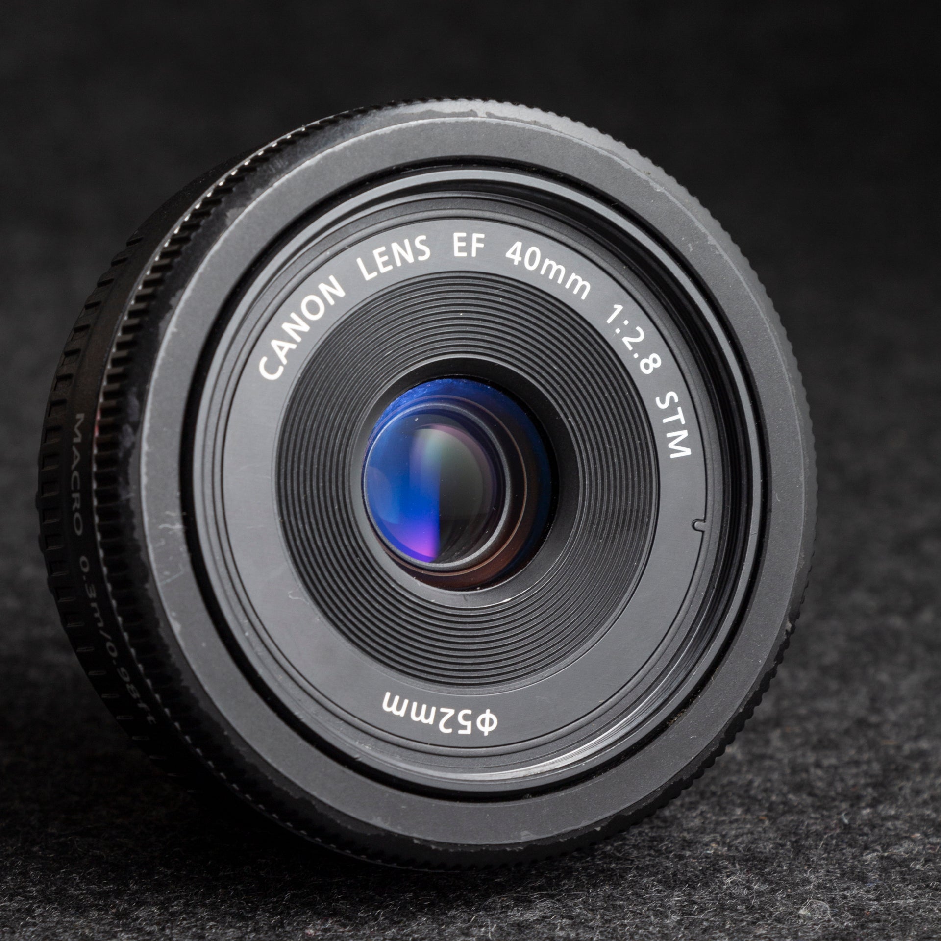 Canon EF 40mm f2.8 STM
