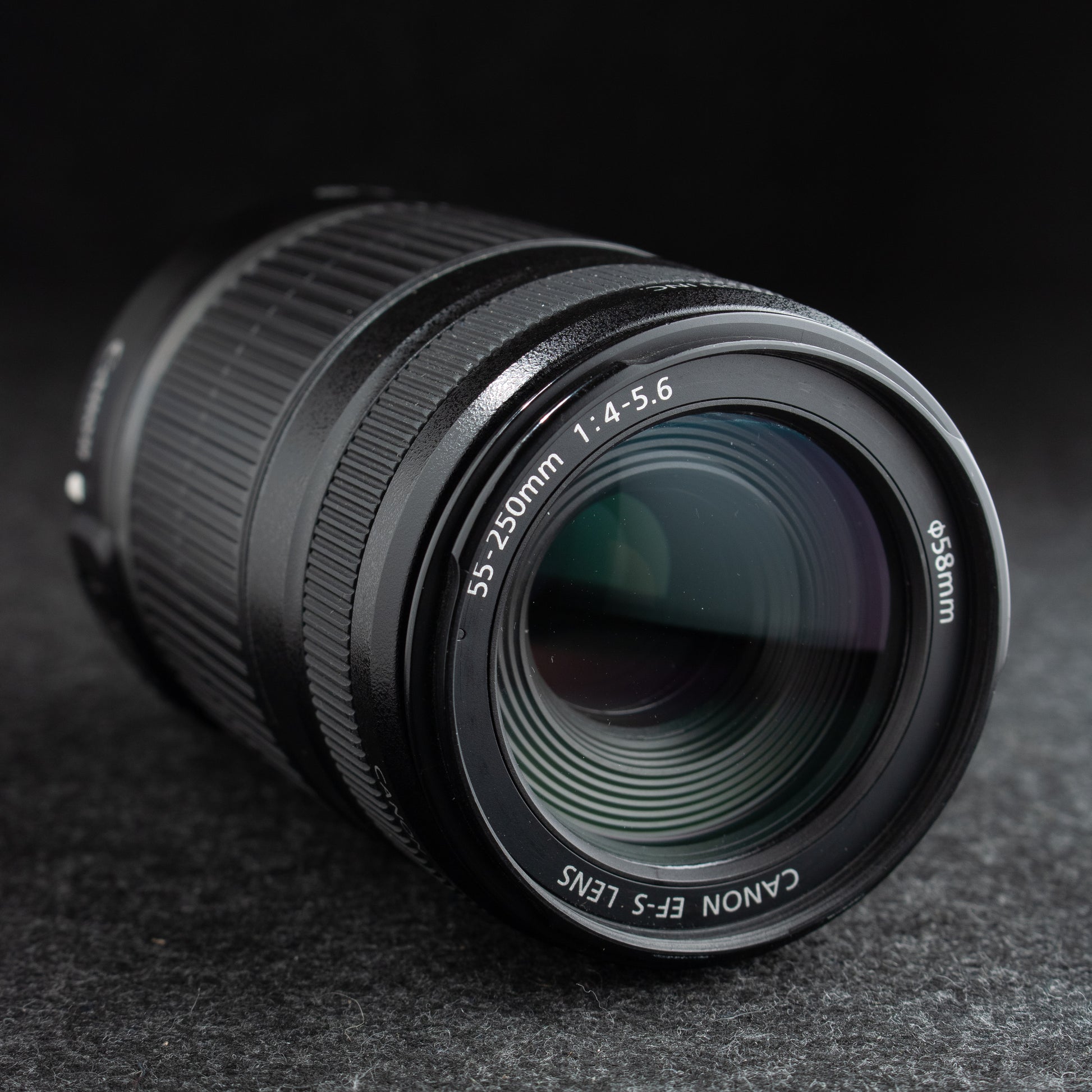Canon EF-S 55-250mm F4-5.6 IS