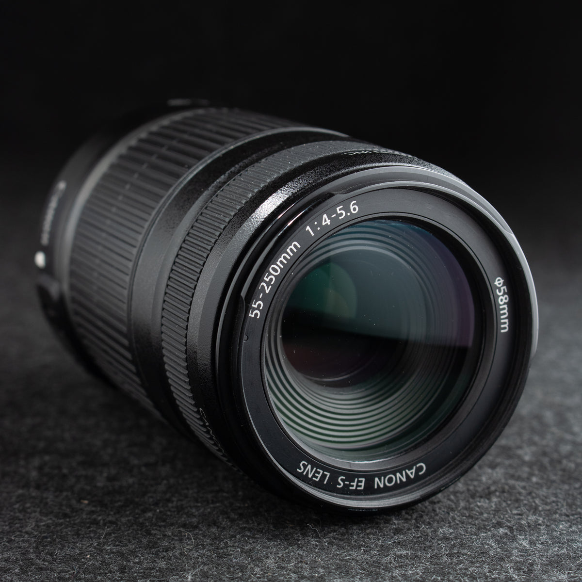 Canon EF-S 55-250mm F4-5.6 IS