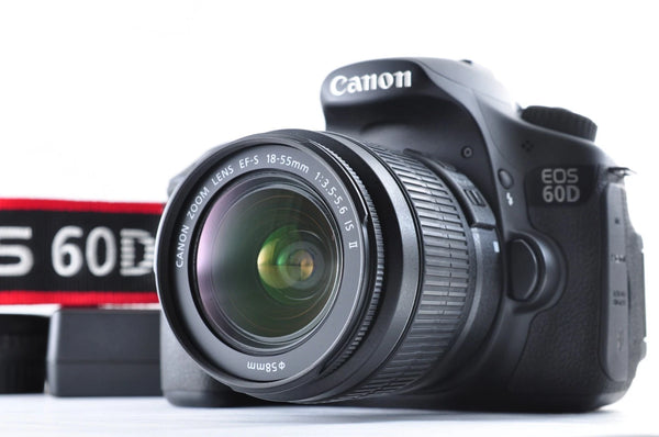 Canon EOS 60D 18MP + Lente EF-S 18-55mm II
