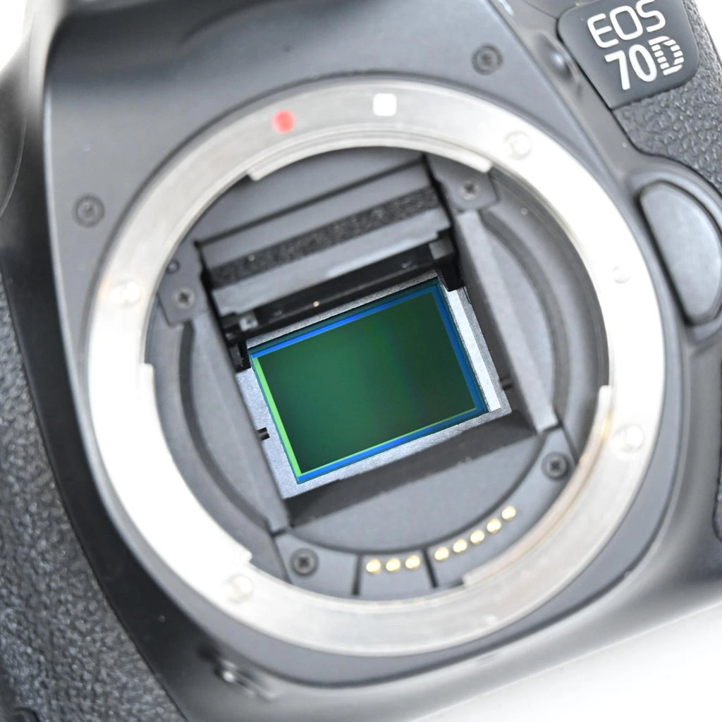 Canon EOS 70D 20.2MP DSLR Body