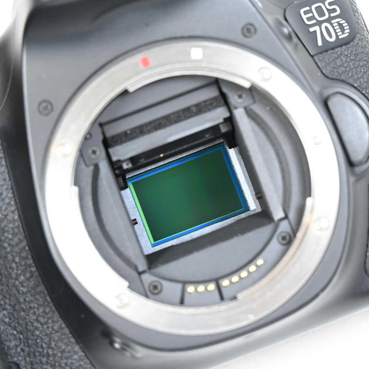 Canon EOS 70D 20.2MP DSLR Body