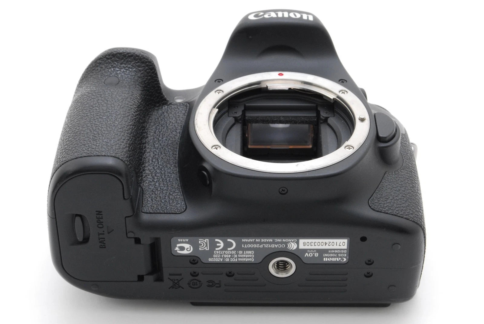 Canon EOS 70D 20.2MP DSLR + EF-S 18-55mm IS STM